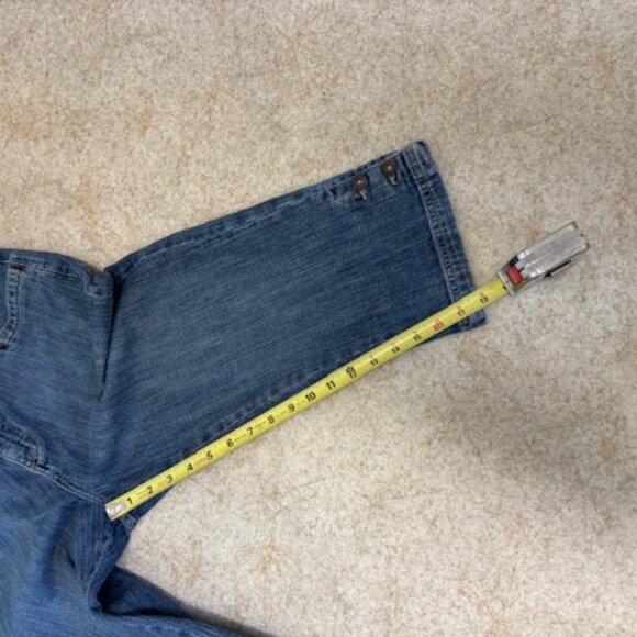 Levis Vintage Capris Pants Woman's size: 12M - Picture 8 of 9